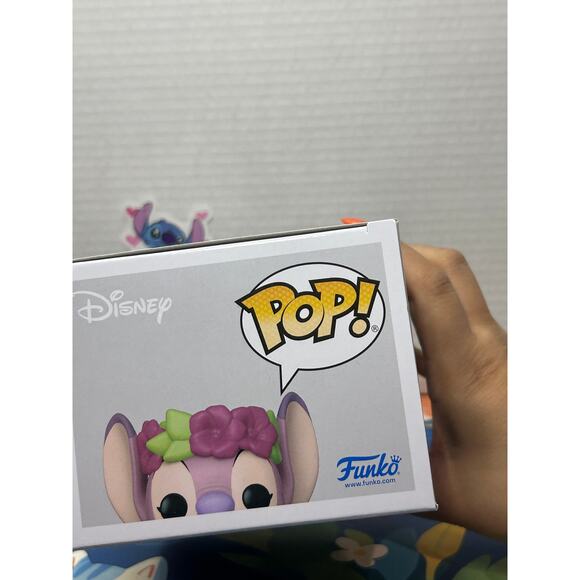 Funko POP! Disney Lilo & Stitch - Luau Angel Figure #1568 - Picture 10 of 13